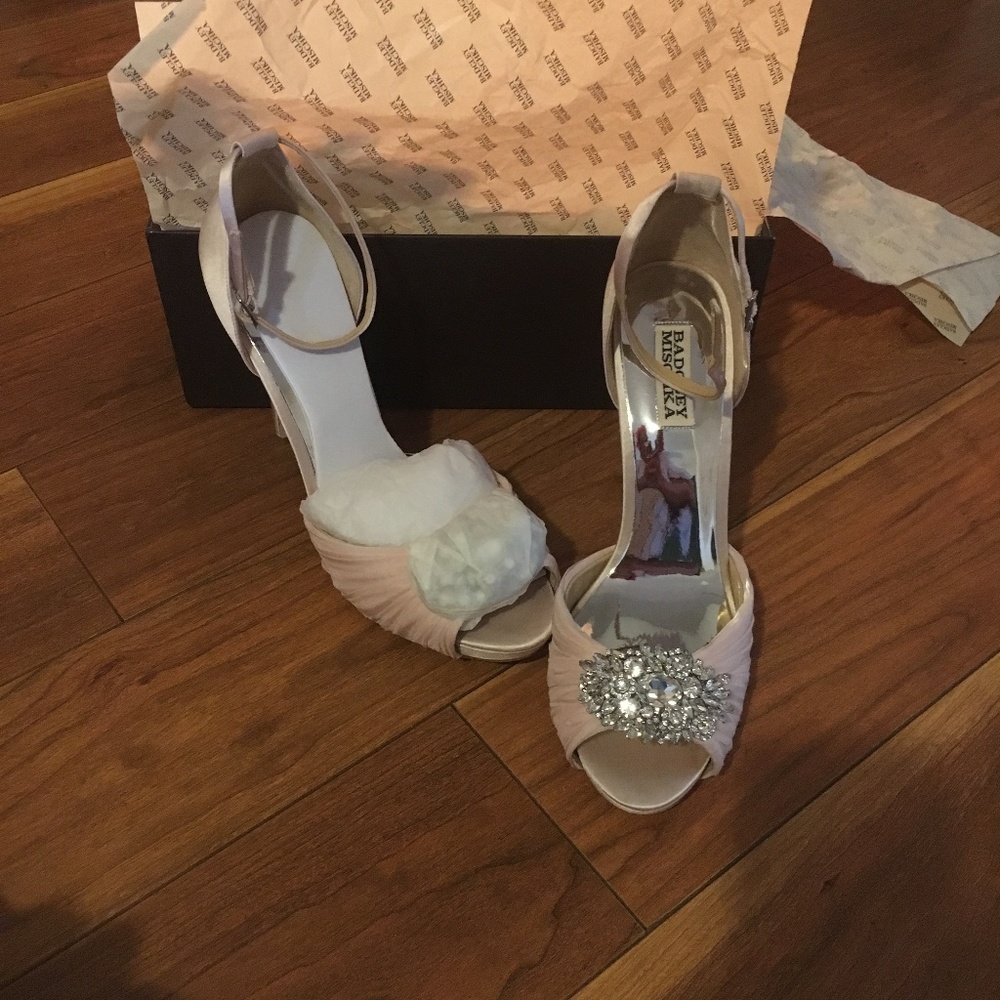 badgley mischka tad embellished stiletto sandals